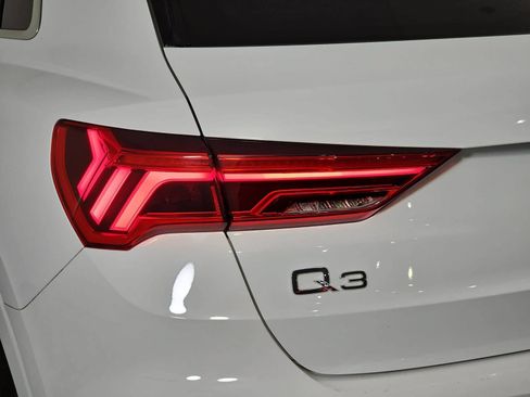 Used 2023 Audi Q3 2.0T Premium AWD/4WD image 31