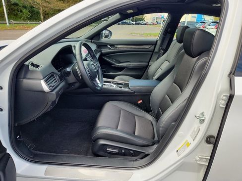 Used 2022 Honda Accord Sport image 15