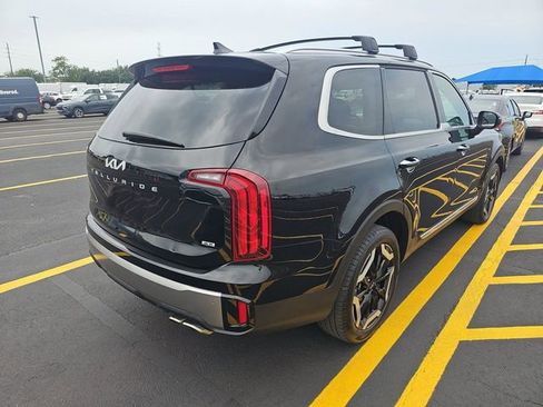 Used 2025 Kia Telluride S AWD/4WD image 3