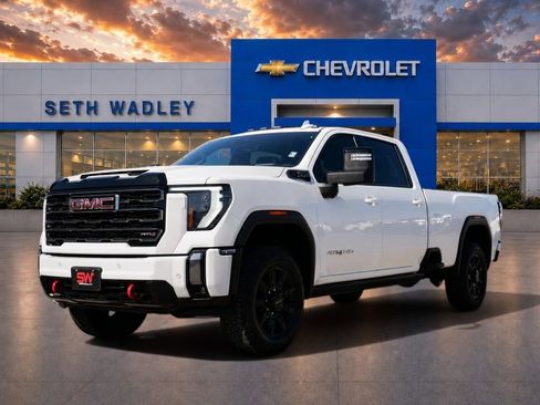 Used 2024 GMC Sierra 3500 AT4 AWD/4WD image 3