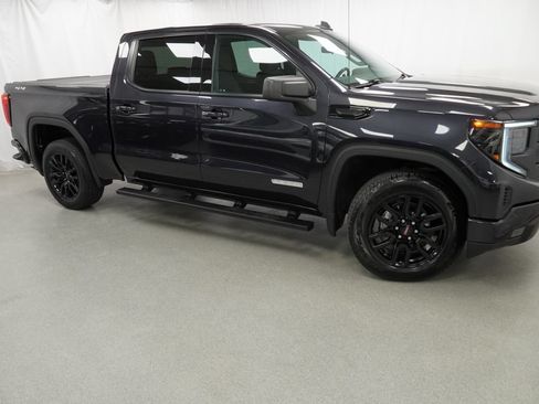 Used 2022 GMC Sierra 1500 Elevation AWD/4WD image 5