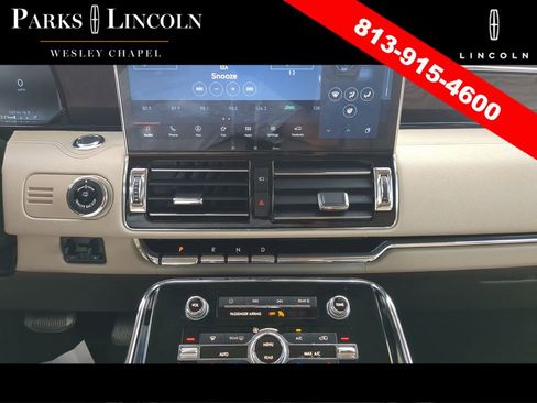 Used 2022 Lincoln Navigator L Reserve image 22