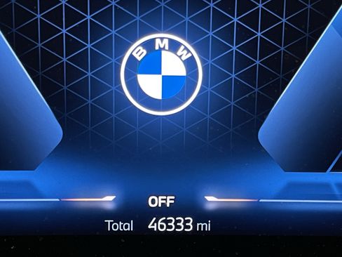 Used 2023 BMW 330i xDrive Sedan w/ Parking Assistance Package AWD/4WD image 21