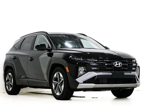 Used 2025 Hyundai Tucson SEL FWD image 1