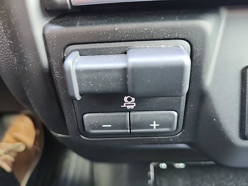 Used 2022 Chevrolet Silverado 2500 LT image 32