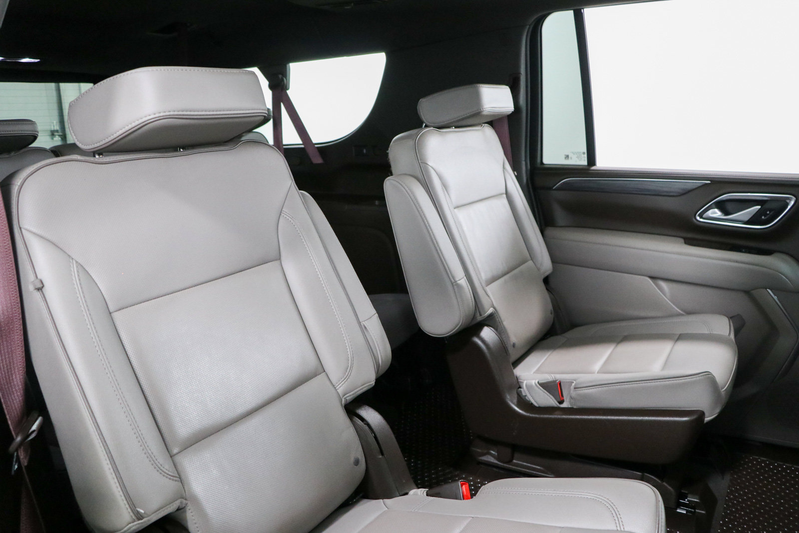 Used 2022 GMC Yukon XL SLT w/ SLT Premium Package RWD image 33