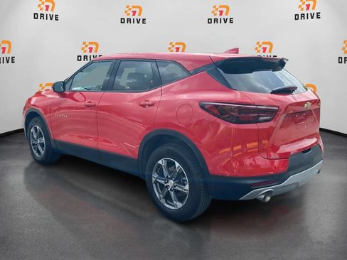 Used 2023 Chevrolet Blazer LT FWD image 3