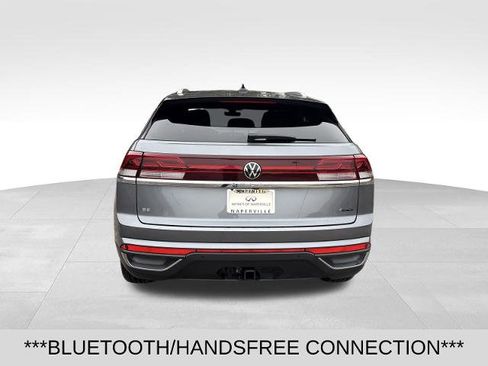 Used 2025 Volkswagen Atlas Cross Sport SE AWD/4WD image 4