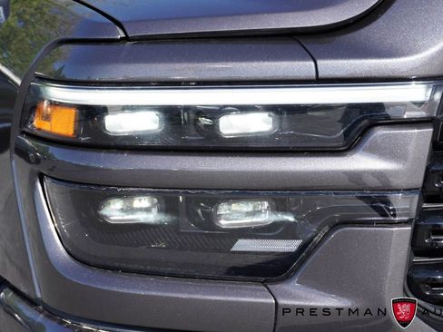 Used 2025 RAM 3500 Laramie AWD/4WD image 23
