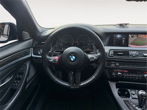 Used 2015 BMW M5 RWD image 12