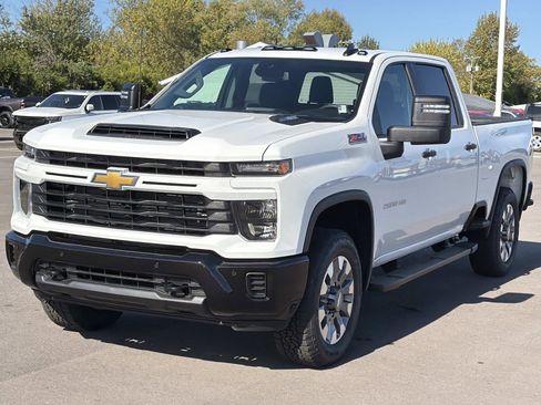 New 2025 Chevrolet Silverado 2500 Custom w/ Custom Value Package image 11