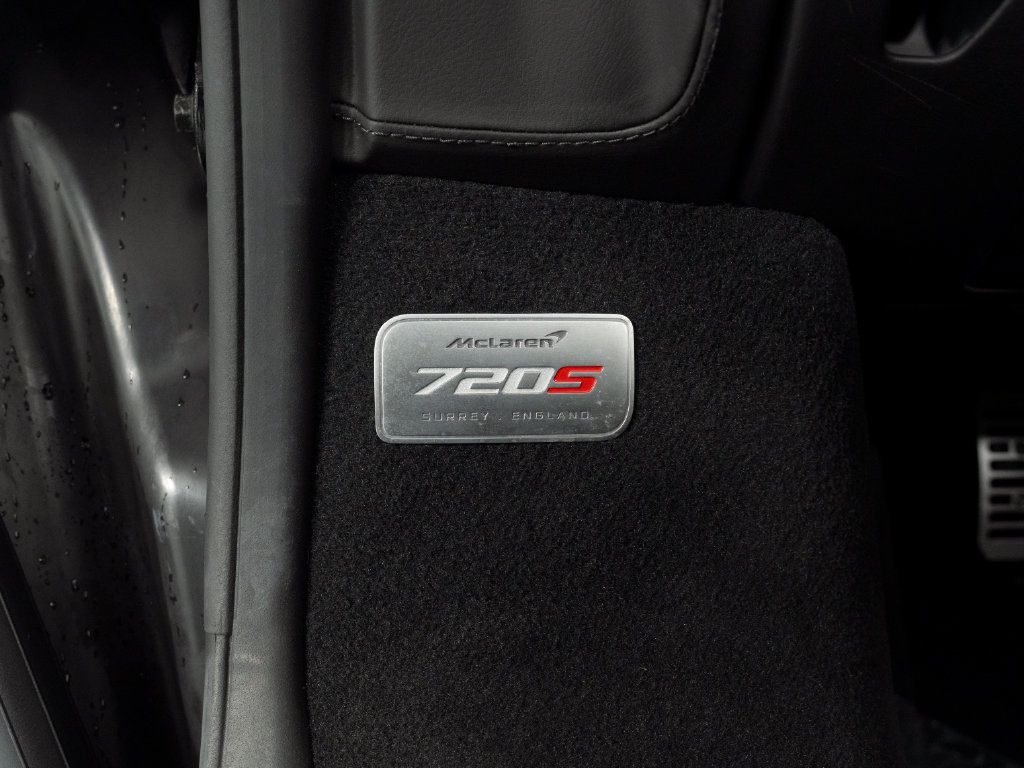 Used 2020 McLaren 720S Performance RWD image 15