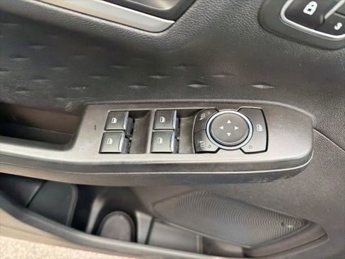 Used 2020 Ford Escape SEL image 23