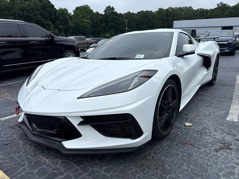 Used 2021 Chevrolet Corvette Stingray Premium Cpe w/ Z51 Performance Package RWD image 3