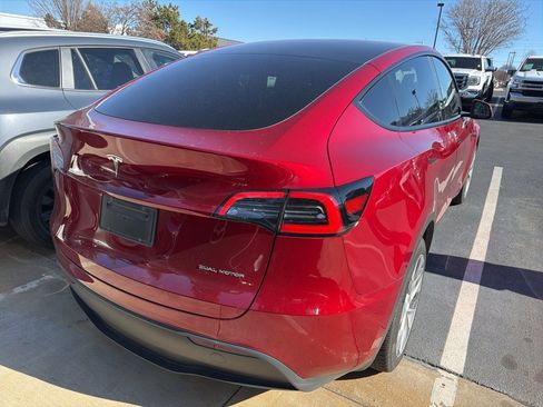 Used 2024 Tesla Model Y Long Range image 6