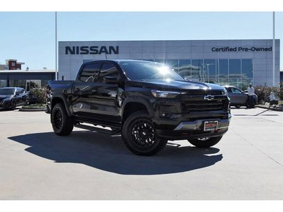 Used 2023 Chevrolet Colorado Z71 w/ Z71 Convenience Package 2