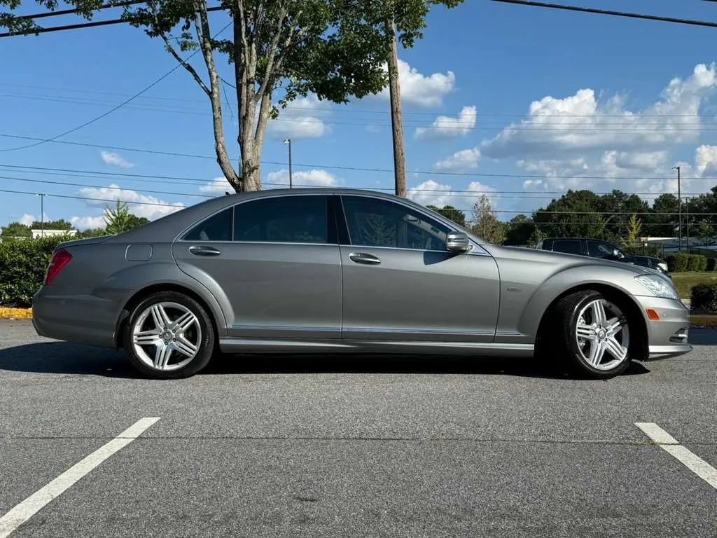 Used 2012 Mercedes-Benz S 550 4MATIC image 3