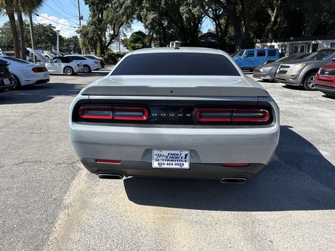 Used 2022 Dodge Challenger R/T image 4