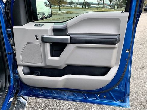 Used 2017 Ford F150 XLT w/ Equipment Group 302A Luxury image 21