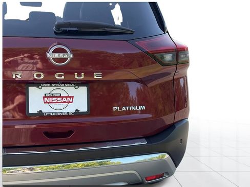 Certified 2023 Nissan Rogue Platinum w/ Platinum Premium Package FWD image 5