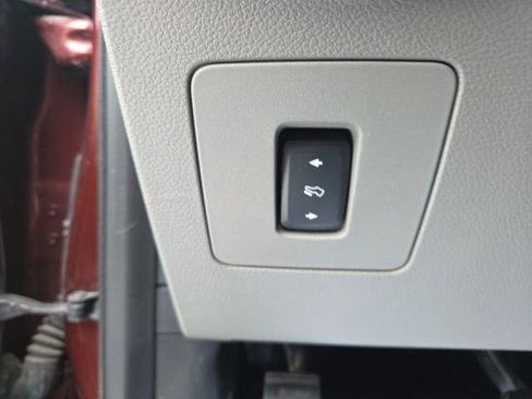 Used 2017 Ford F150 XLT w/ Equipment Group 302A Luxury image 14