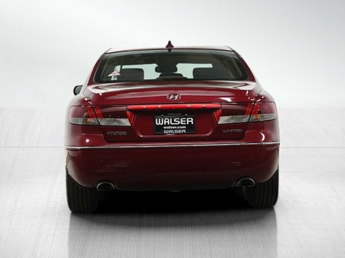 Used 2010 Hyundai Azera Limited image 4