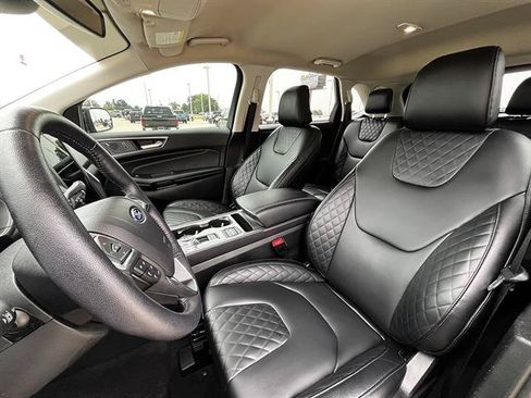 Used 2023 Ford Edge Titanium AWD/4WD image 8