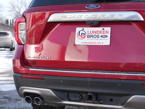Used 2021 Ford Explorer Platinum w/ Equipment Group 601A image 12