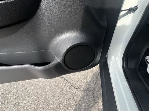 Used 2020 Nissan Rogue SV image 25