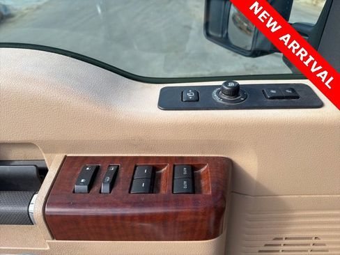 Used 2013 Ford F250 King Ranch w/ King Ranch w/Chrome Pkg image 15