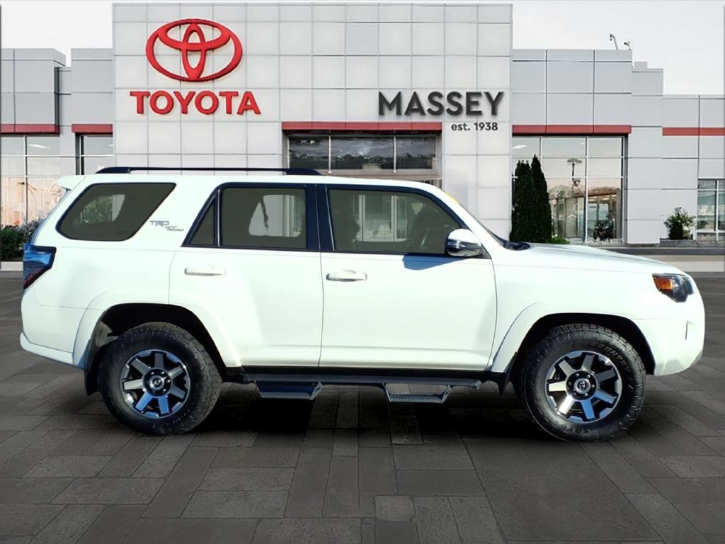 Used 2024 Toyota 4Runner TRD Off-Road Premium w/ Moonroof Package AWD/4WD image 2