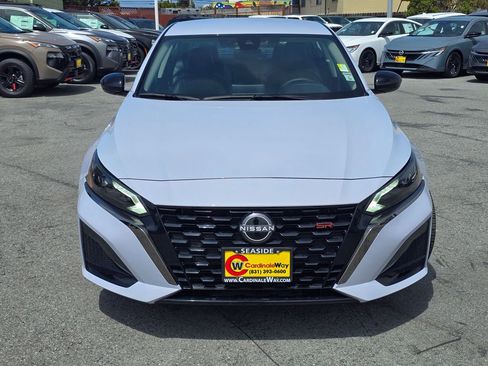 Used 2025 Nissan Altima 2.5 SR AWD/4WD image 29