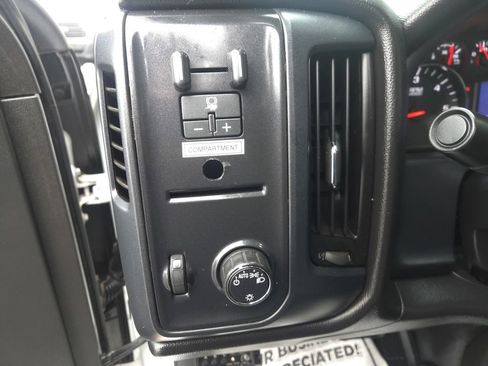 Used 2015 Chevrolet Silverado 2500 W/T AWD/4WD image 18