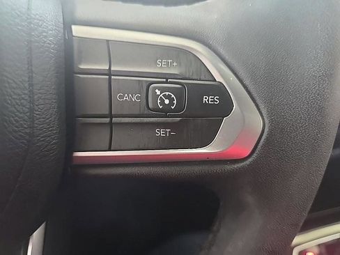 Used 2023 Jeep Compass Latitude w/ Convenience Group AWD/4WD image 18