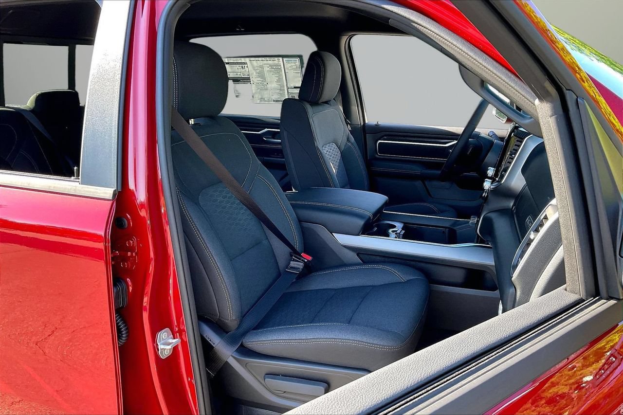 New 2026 RAM 1500 Big Horn AWD/4WD image 19