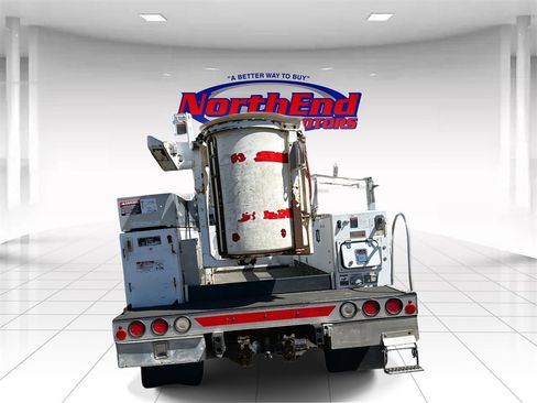 Used 2008 Ford F350 XL image 5