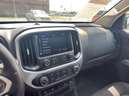 Used 2022 Chevrolet Colorado LT w/ Fleet Safety Package RWD image 21