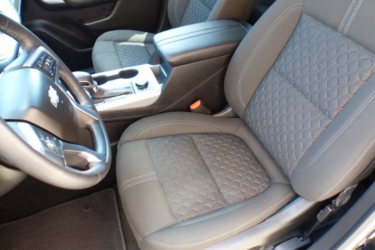 Used 2020 Chevrolet Blazer LT FWD image 33