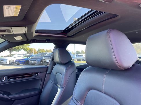 Used 2025 Honda Civic Sport image 28