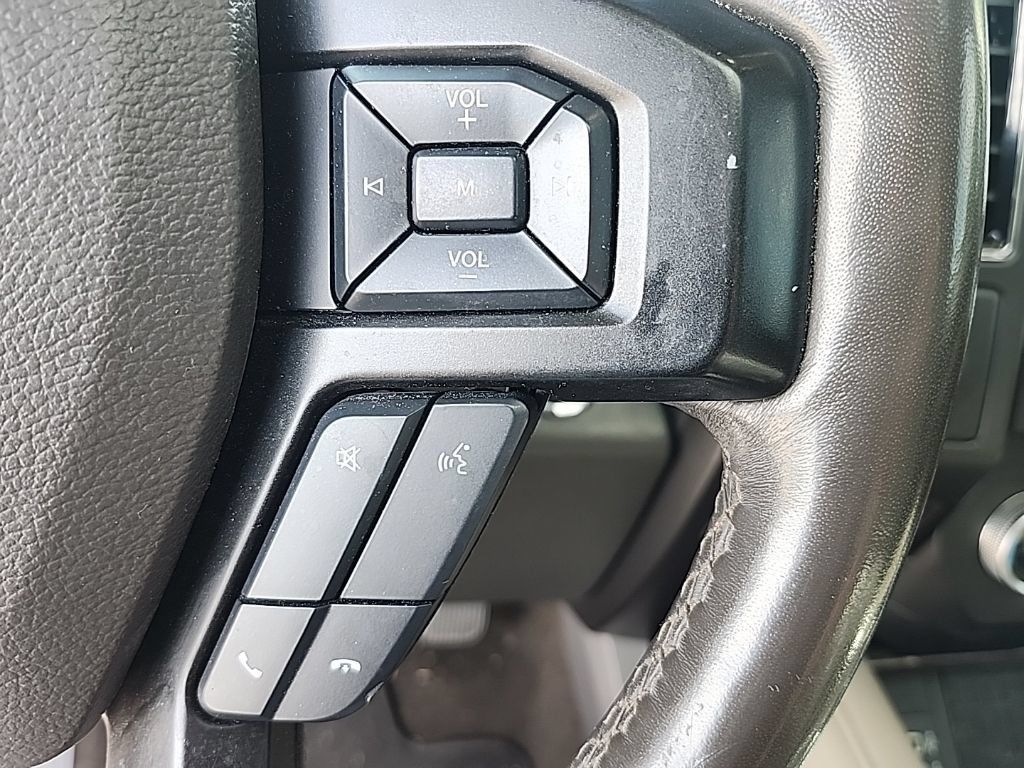 Used 2019 Ford Expedition Limited w/ Equipment Group 302A AWD/4WD image 16