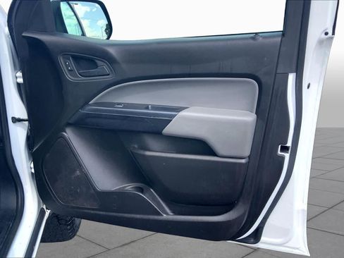 Used 2017 Chevrolet Colorado W/T RWD image 23