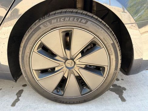 Used 2025 Tesla Model 3 Long Range image 5
