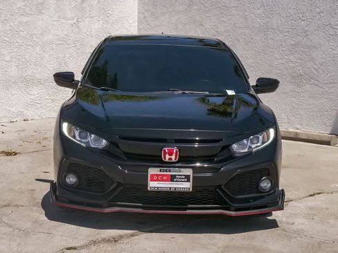 Used 2017 Honda Civic Sport image 2