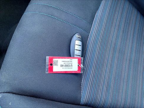 Certified 2023 Nissan Leaf S image 30