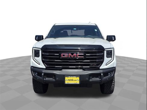 Used 2025 GMC Sierra 1500 AT4X image 2