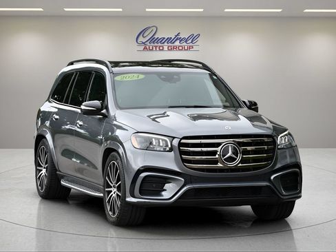 Used 2024 Mercedes-Benz GLS 450 4MATIC image 2