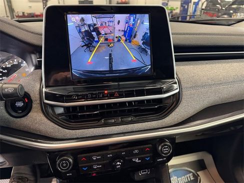 Used 2022 Jeep Compass Latitude w/ Convenience Group image 22