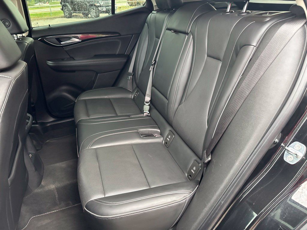 Used 2023 Buick Envision Essence FWD image 15