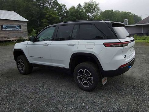 New 2024 Jeep Grand Cherokee Trailhawk w/ Advanced Protech Group II image 6