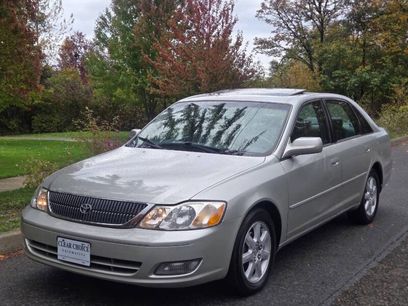 Used 2000 Toyota Avalon XLS
